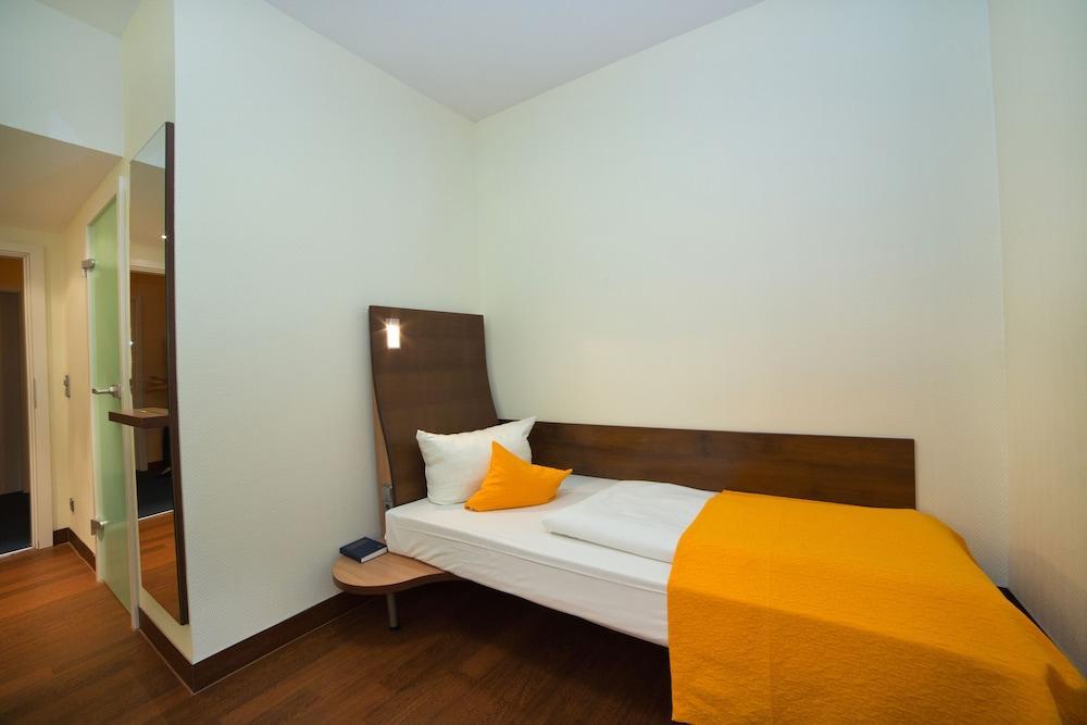 Stadthotel Freiburg Kolping Hotels & Resorts Ngoại thất bức ảnh